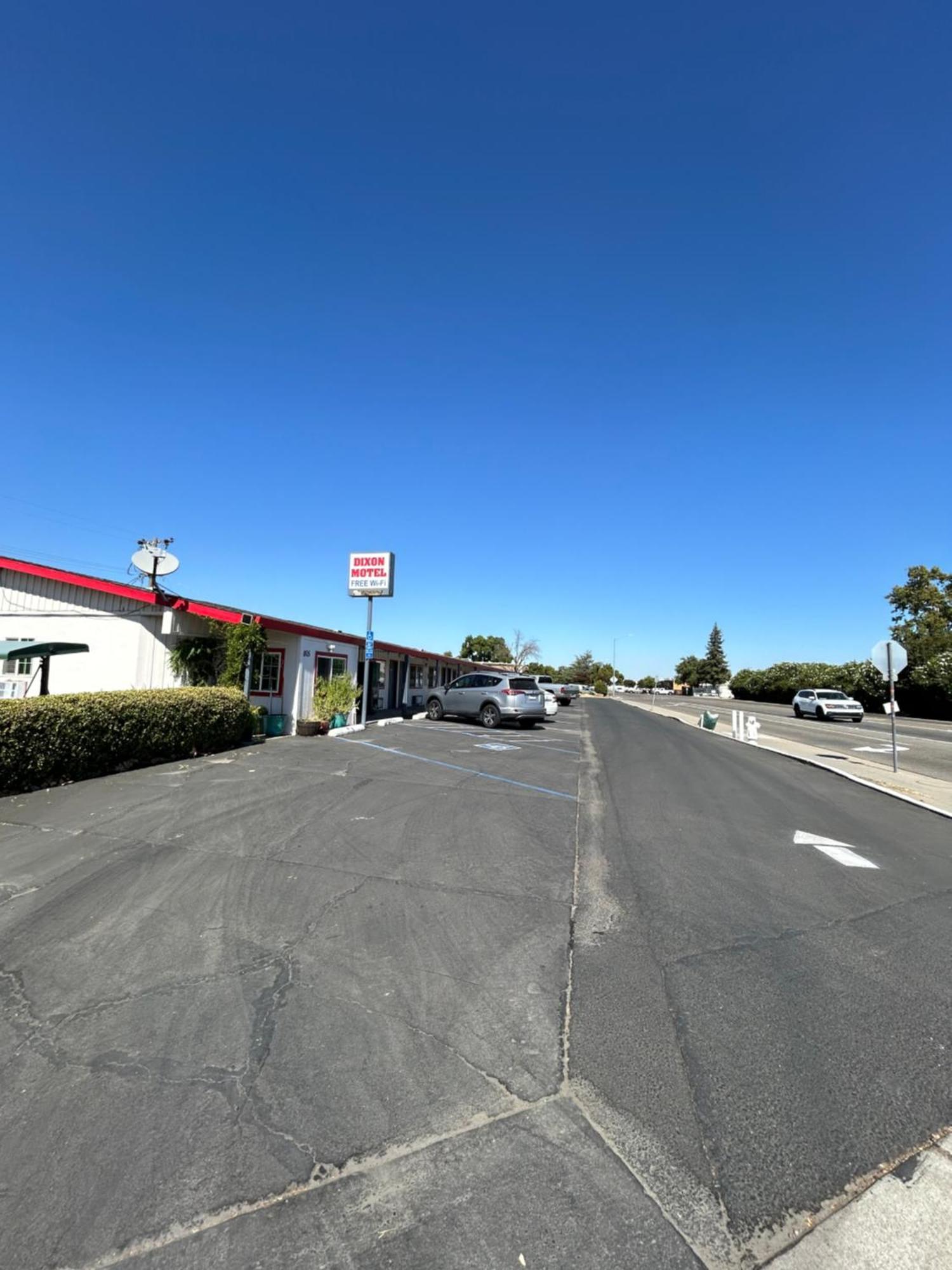 Dixon Motel Exterior foto